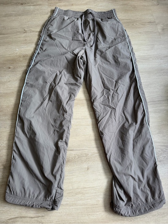 Hollister Pants - Hollister Windbreaker Pants Brown SZ XS